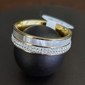 Gold Ring Sz 6